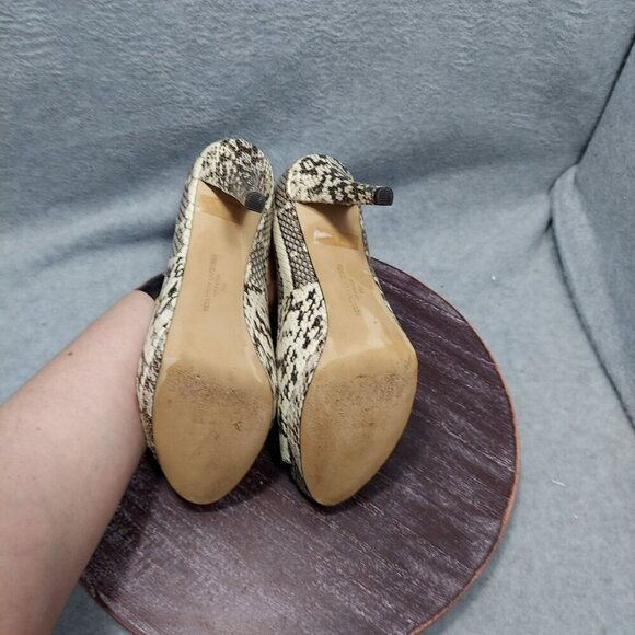 Vera Wang Snake Print Peep Toe Platform Heels Size 7.5 - Picture 10 of 10